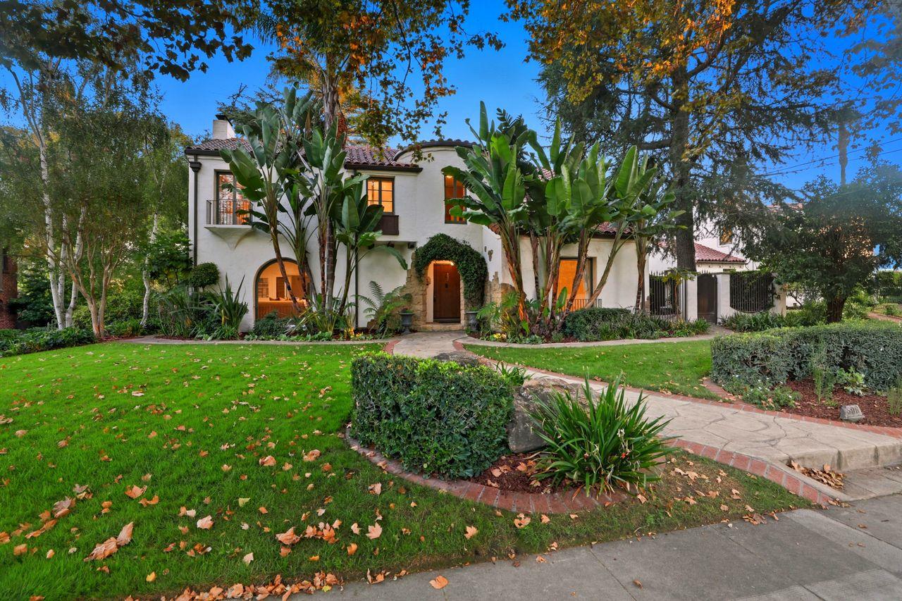 Detail Gallery Image 9 of 97 For 696 Margaret St, San Jose,  CA 95112 - 4 Beds | 3 Baths