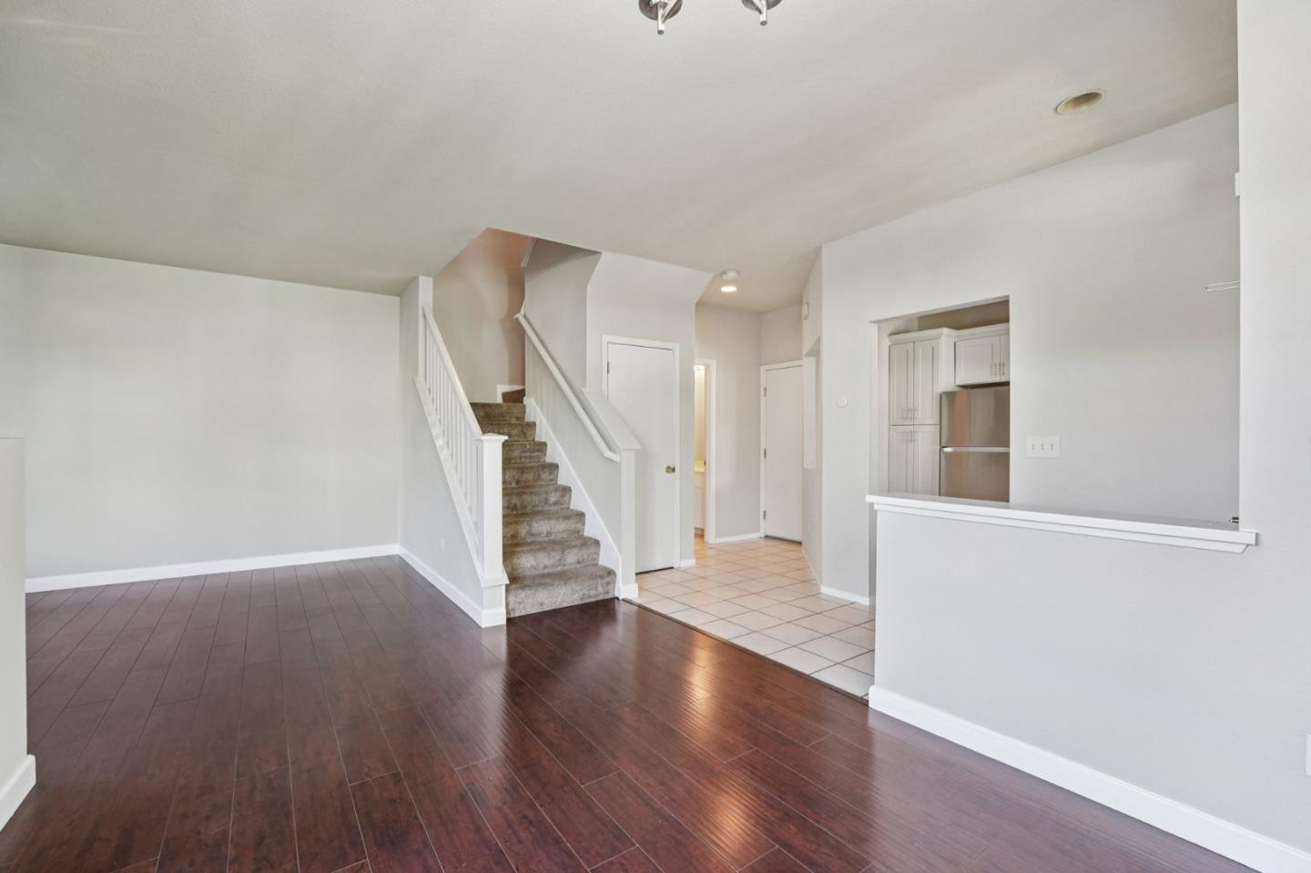 Detail Gallery Image 10 of 54 For 337 Ballymore Cir, San Jose,  CA 95136 - 3 Beds | 2/1 Baths