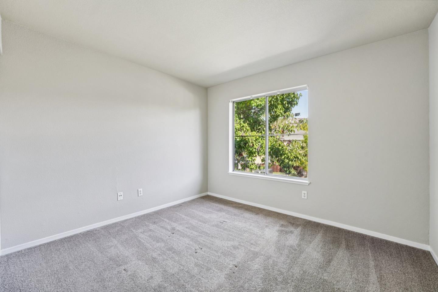 Detail Gallery Image 25 of 54 For 337 Ballymore Cir, San Jose,  CA 95136 - 3 Beds | 2/1 Baths