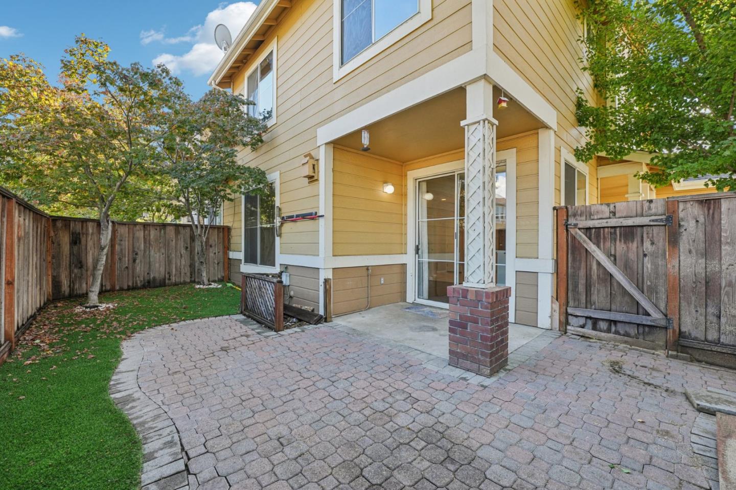 Detail Gallery Image 37 of 54 For 337 Ballymore Cir, San Jose,  CA 95136 - 3 Beds | 2/1 Baths