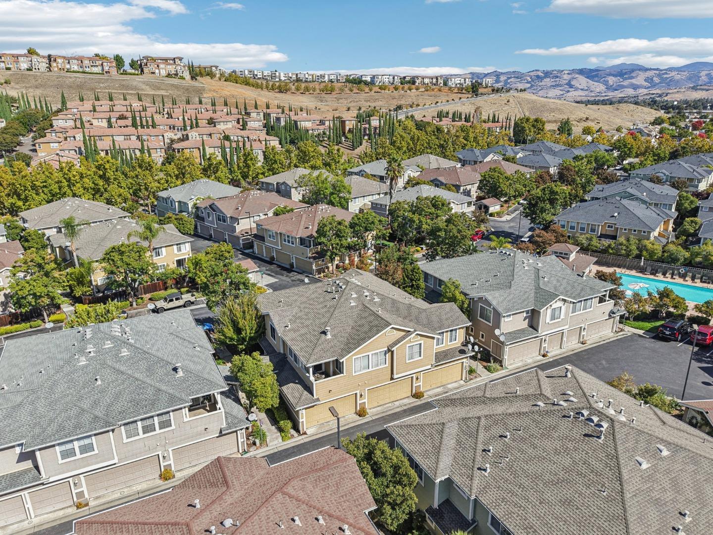 Detail Gallery Image 42 of 54 For 337 Ballymore Cir, San Jose,  CA 95136 - 3 Beds | 2/1 Baths