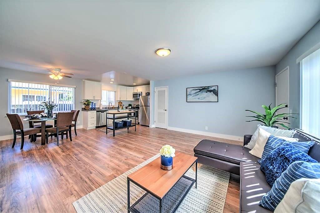 Detail Gallery Image 4 of 12 For 2830 Flores St, San Mateo,  CA 94403 - – Beds | – Baths