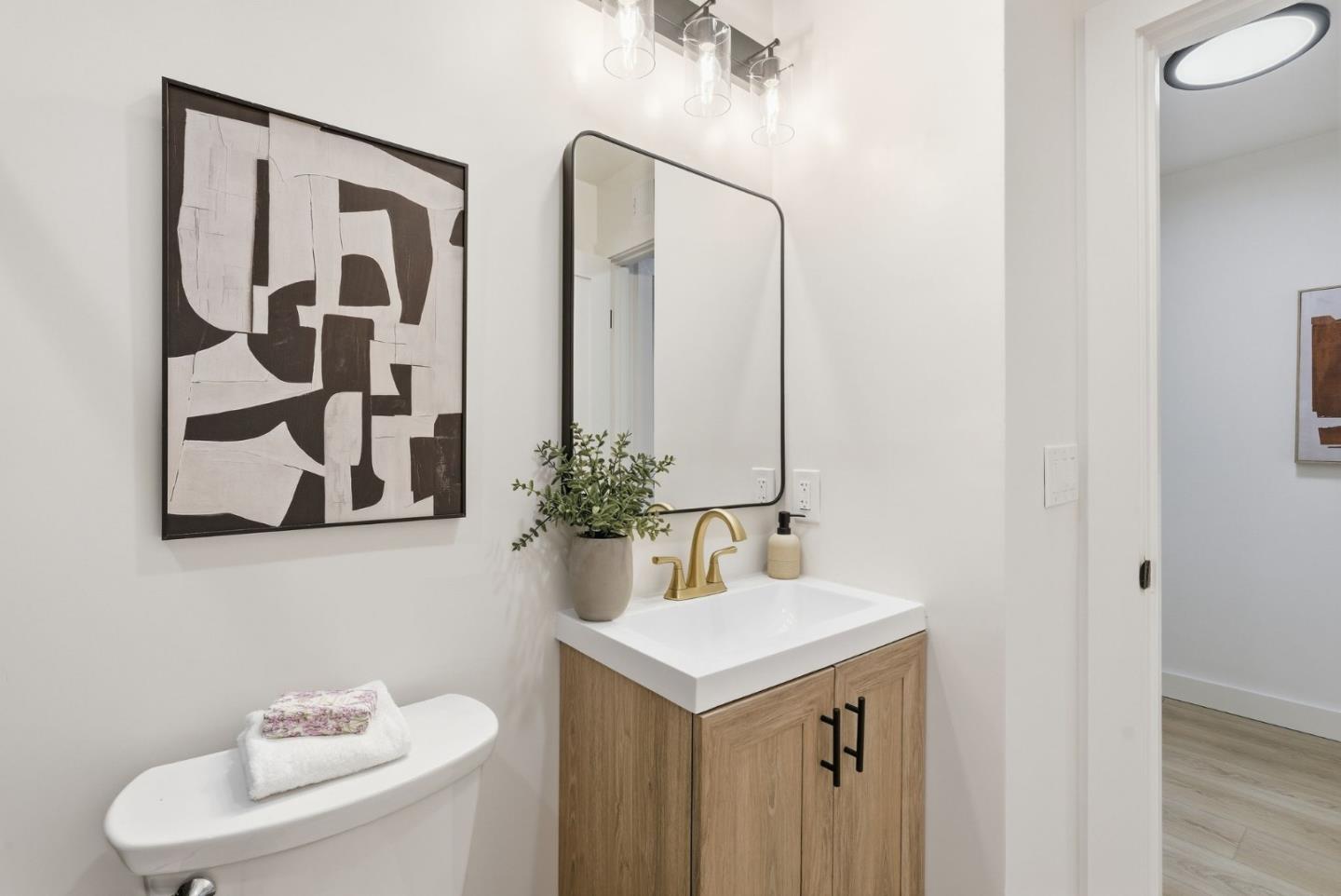 Detail Gallery Image 21 of 68 For 3639 Erris Ct, South San Francisco,  CA 94080 - 2 Beds | 1/1 Baths