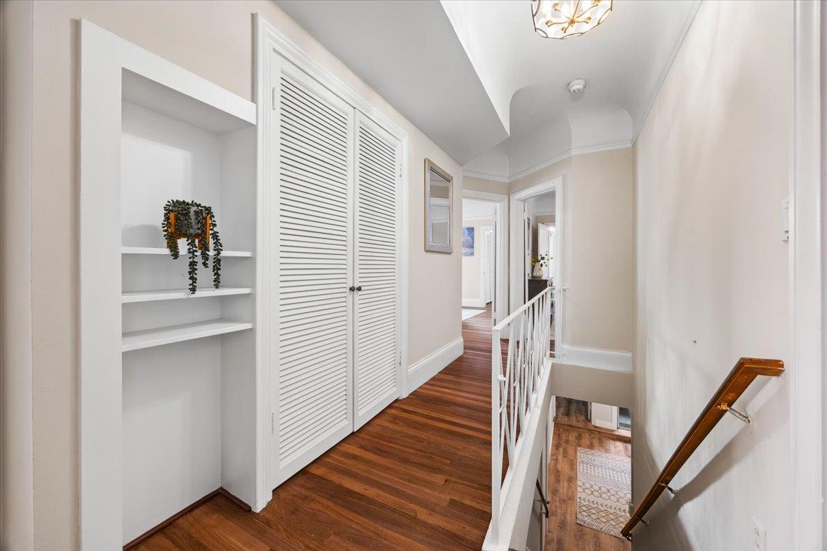 Detail Gallery Image 18 of 42 For 3736 Broderick St, San Francisco,  CA 94123 - 4 Beds | 3/1 Baths