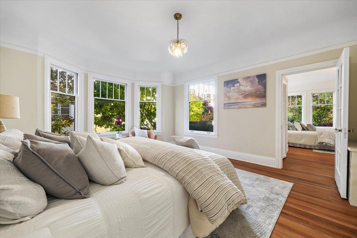 Detail Gallery Image 21 of 42 For 3736 Broderick St, San Francisco,  CA 94123 - 4 Beds | 3/1 Baths