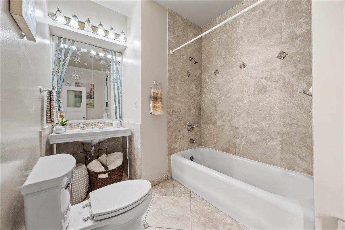 Detail Gallery Image 25 of 42 For 3736 Broderick St, San Francisco,  CA 94123 - 4 Beds | 3/1 Baths