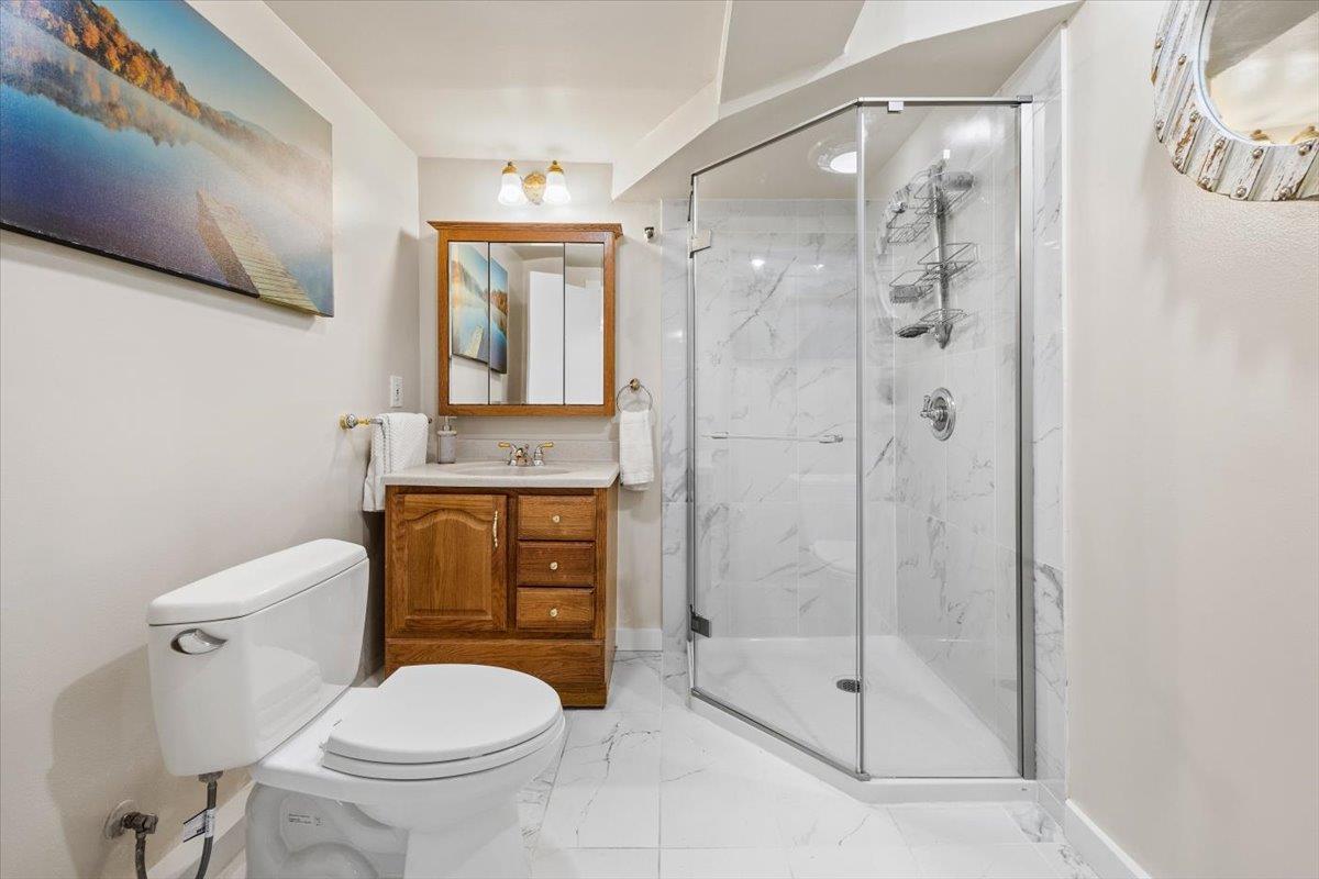 Detail Gallery Image 28 of 42 For 3736 Broderick St, San Francisco,  CA 94123 - 4 Beds | 3/1 Baths