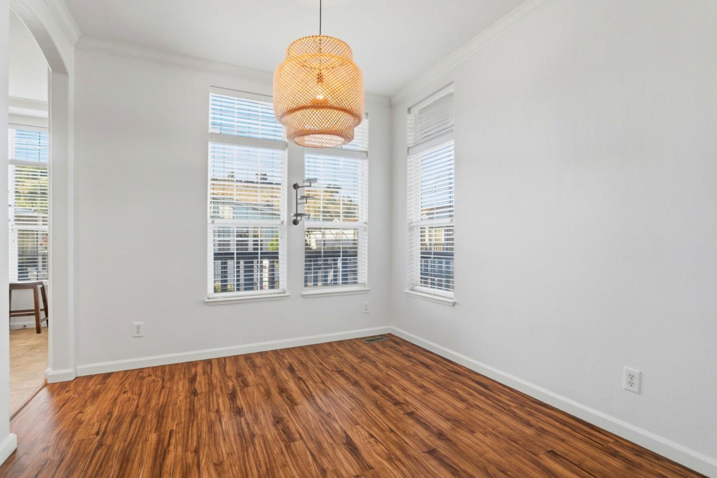 Detail Gallery Image 15 of 38 For 320 Chateau La Salle Dr #320,  San Jose,  CA 95111 - 3 Beds | 2 Baths