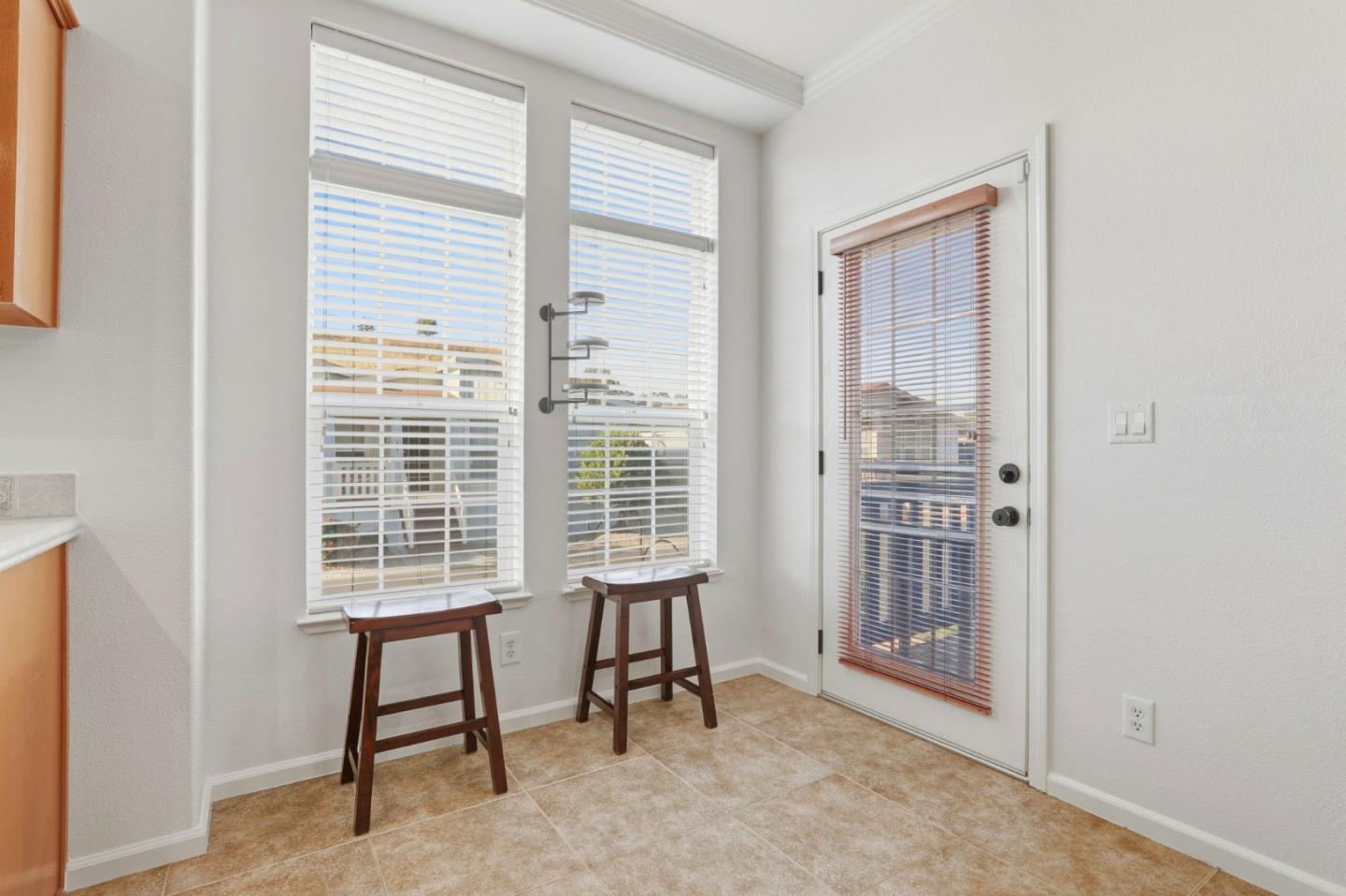 Detail Gallery Image 17 of 38 For 320 Chateau La Salle Dr #320,  San Jose,  CA 95111 - 3 Beds | 2 Baths