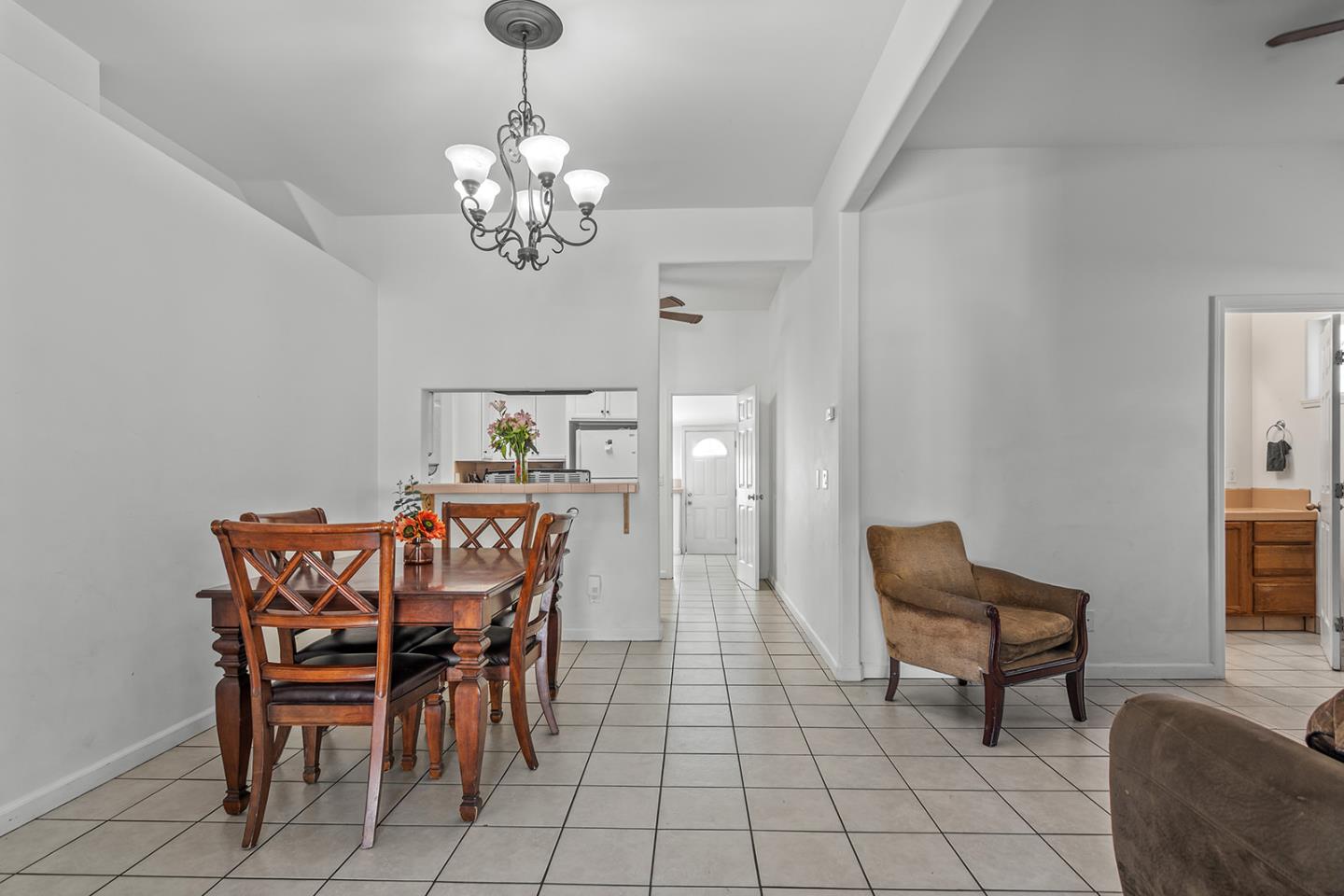 South 3rd, King City, CA, 93930