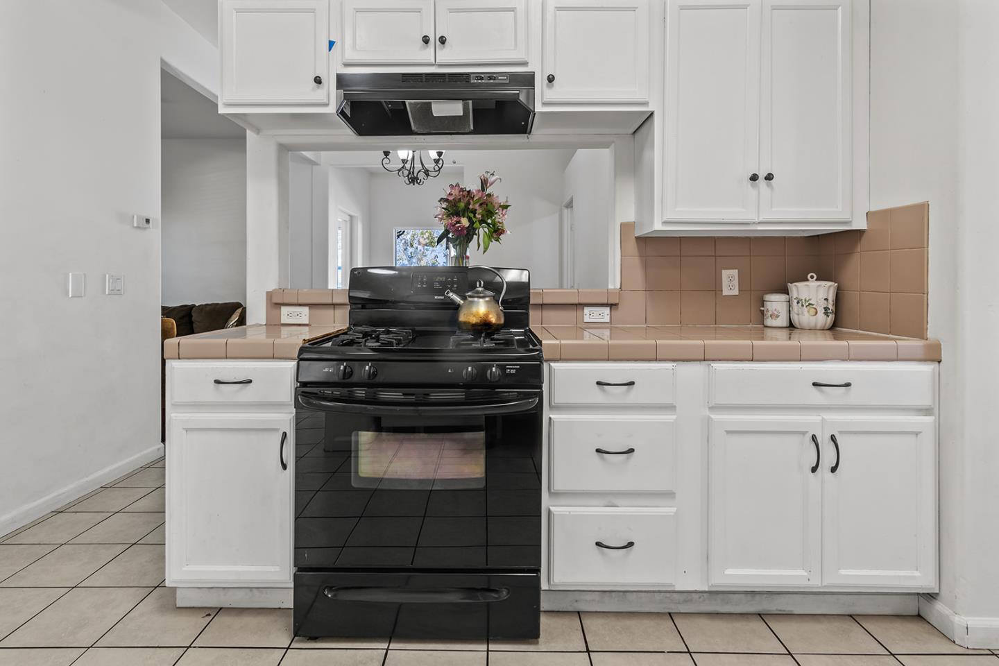 Detail Gallery Image 9 of 50 For 402 S 3rd St, King City,  CA 93930 - – Beds | – Baths