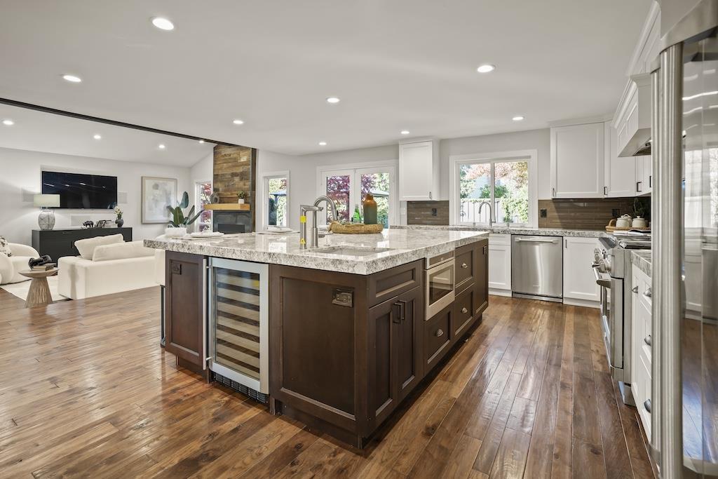 Detail Gallery Image 17 of 52 For 21073 Christensen Dr, Cupertino,  CA 95014 - 4 Beds | 2/1 Baths