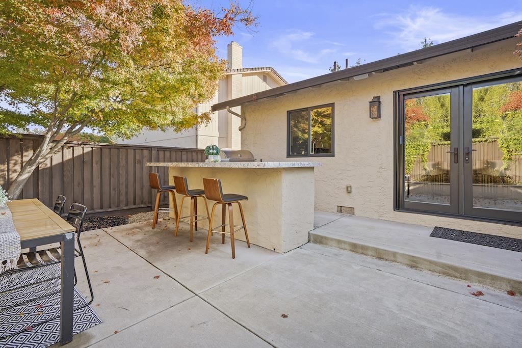 Detail Gallery Image 9 of 52 For 21073 Christensen Dr, Cupertino,  CA 95014 - 4 Beds | 2/1 Baths