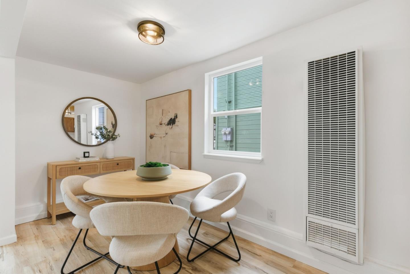 Detail Gallery Image 27 of 41 For 740 59th St, Oakland,  CA 94609 - 5 Beds | 2 Baths