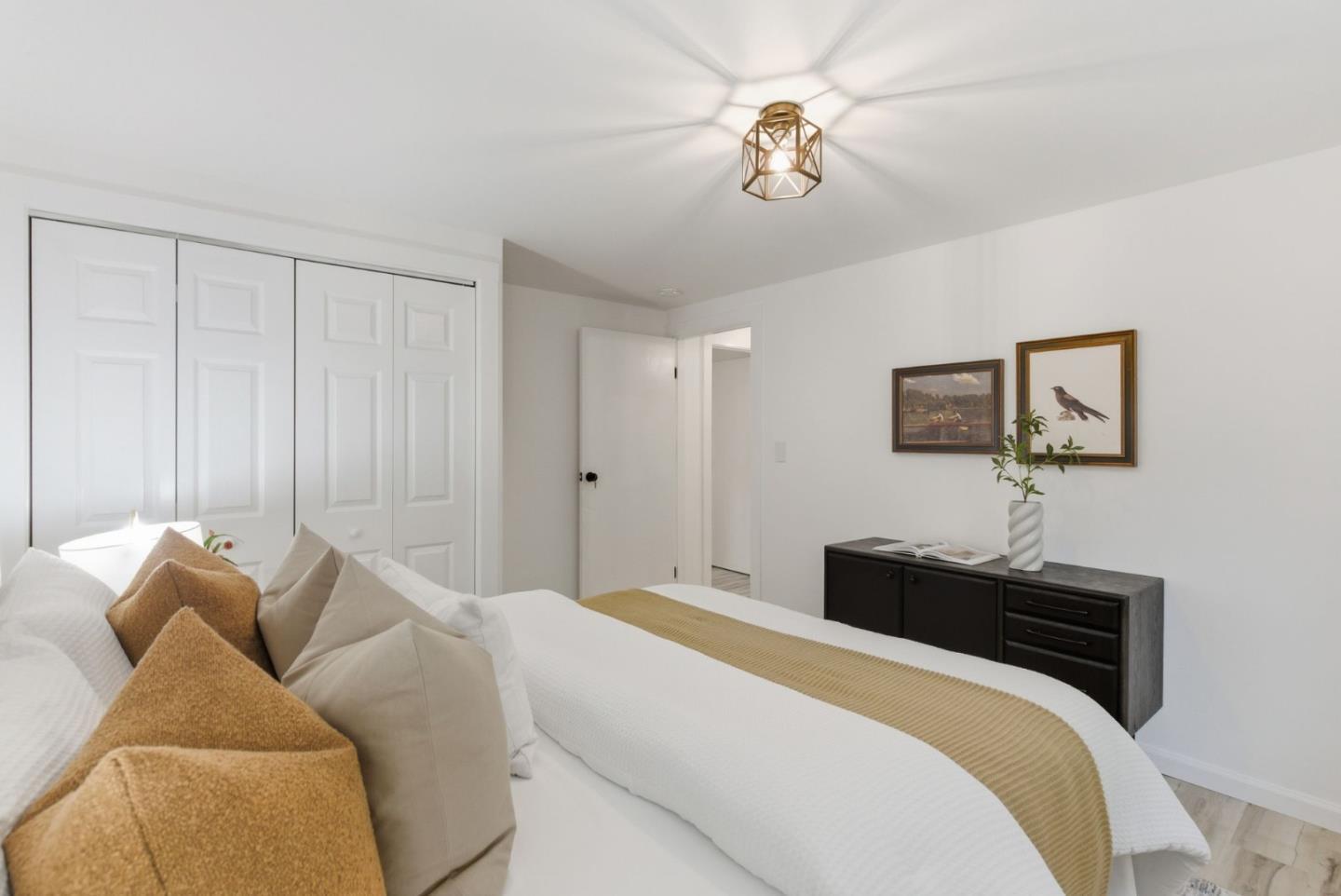 Detail Gallery Image 33 of 41 For 740 59th St, Oakland,  CA 94609 - 5 Beds | 2 Baths