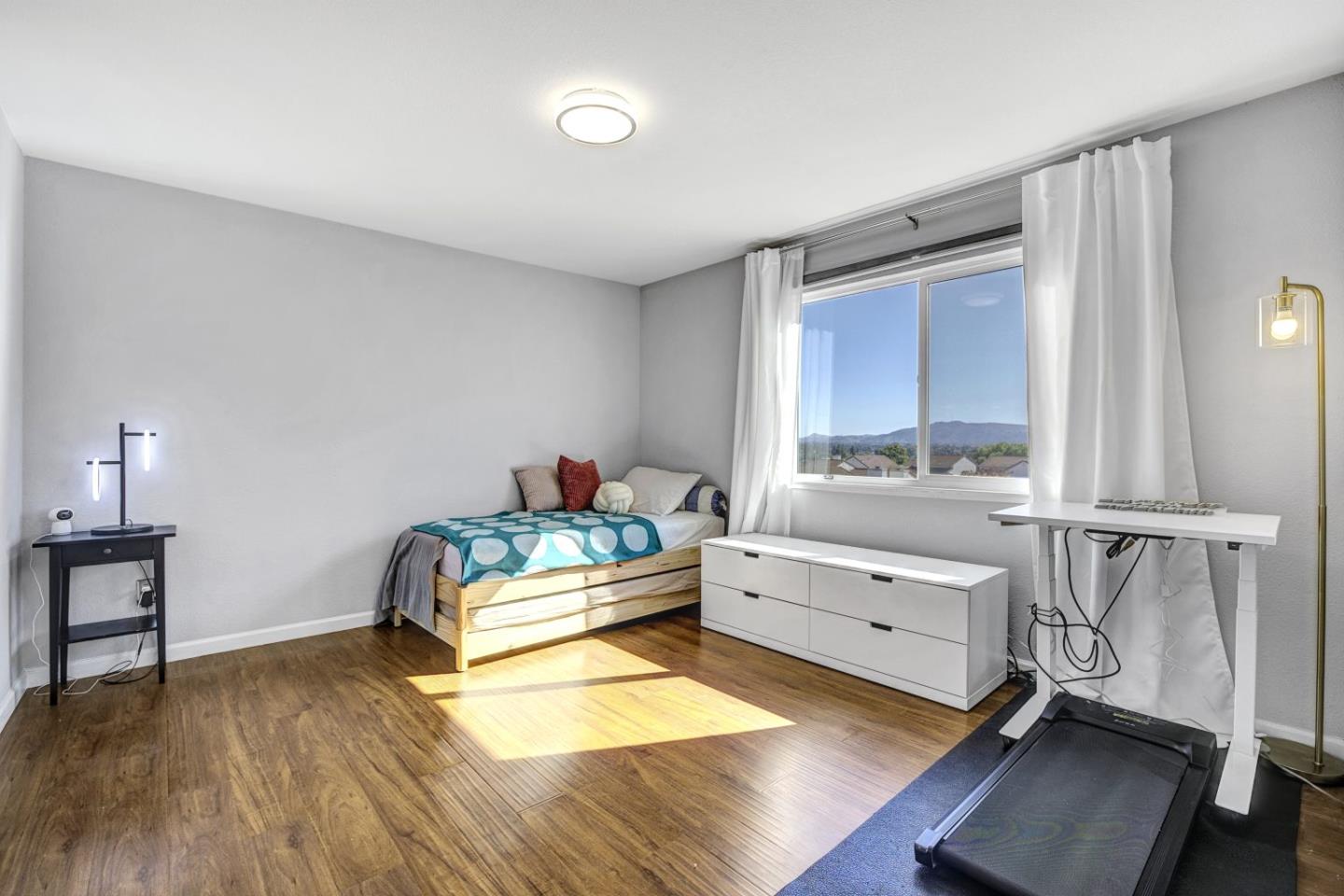 Detail Gallery Image 22 of 42 For 610 Skyway Dr, San Jose,  CA 95111 - 3 Beds | 3 Baths