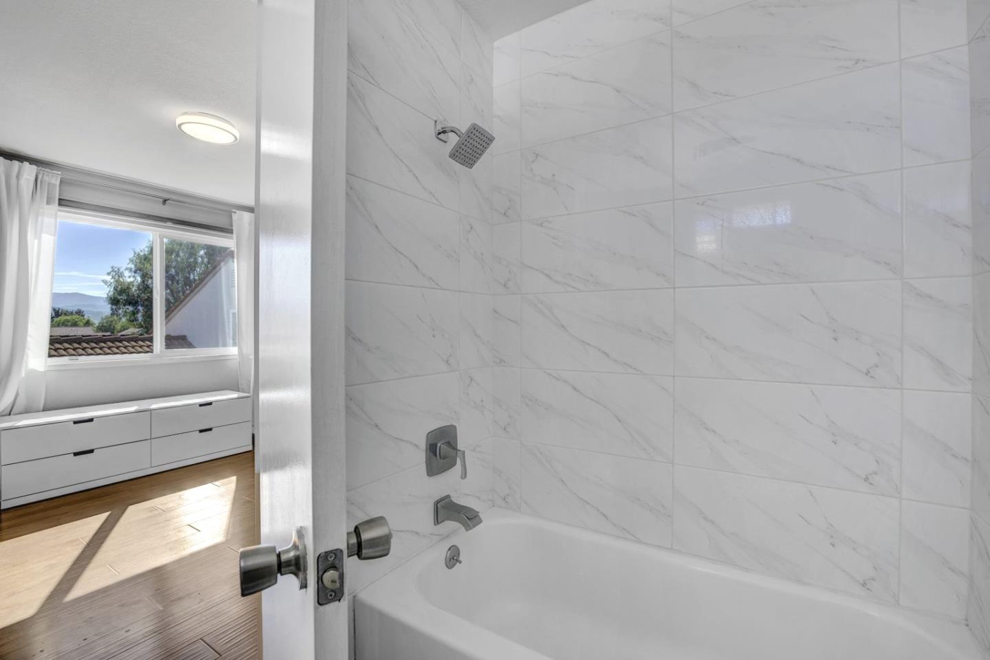 Detail Gallery Image 26 of 42 For 610 Skyway Dr, San Jose,  CA 95111 - 3 Beds | 3 Baths