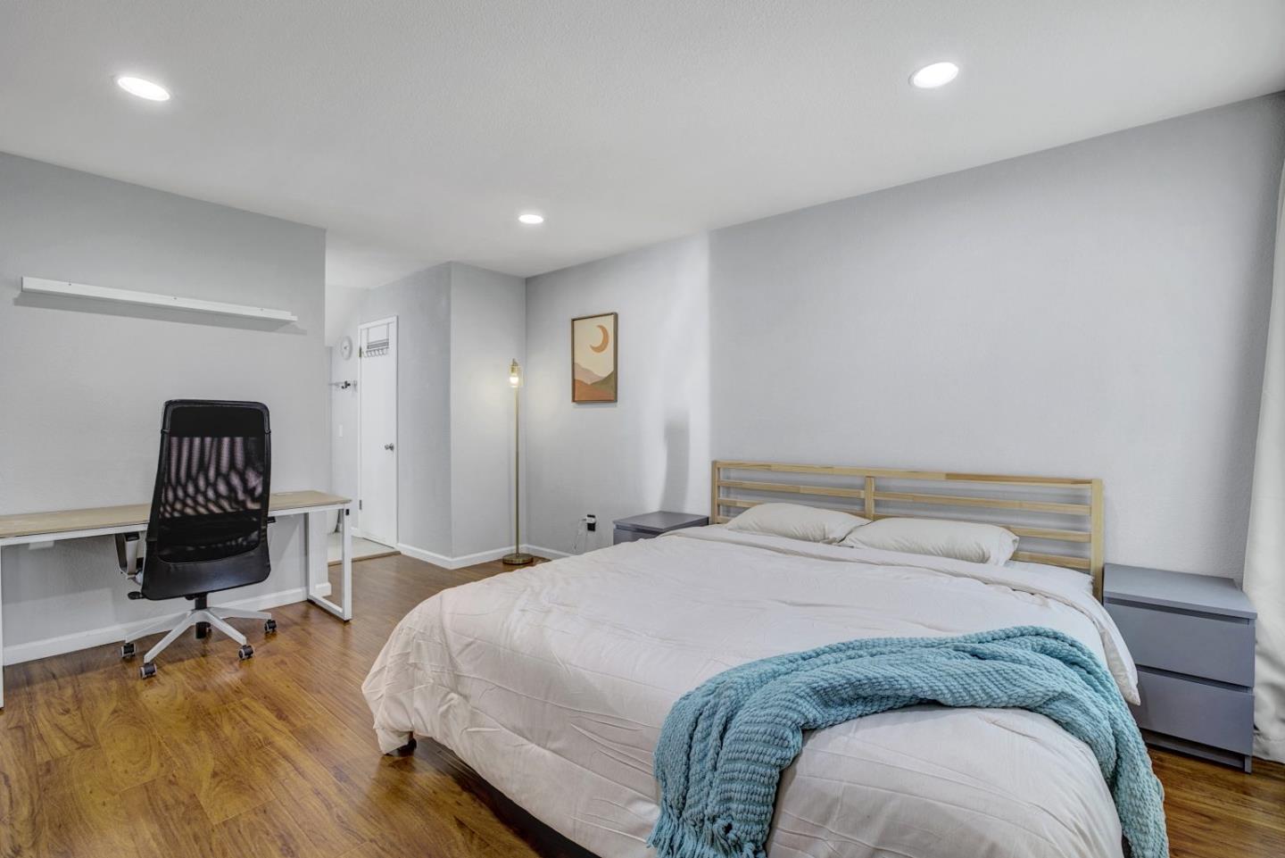 Detail Gallery Image 29 of 42 For 610 Skyway Dr, San Jose,  CA 95111 - 3 Beds | 3 Baths