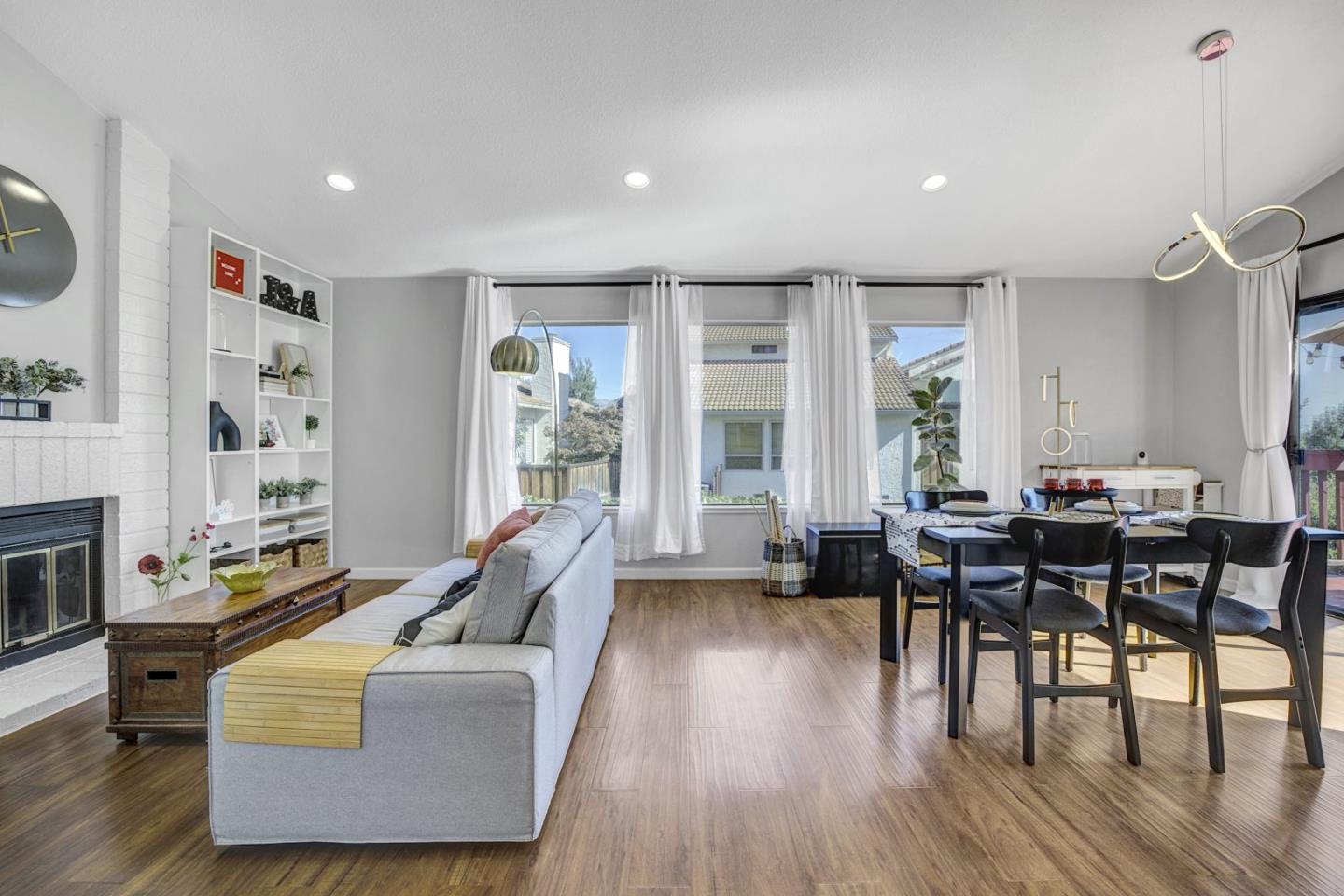 Detail Gallery Image 7 of 42 For 610 Skyway Dr, San Jose,  CA 95111 - 3 Beds | 3 Baths