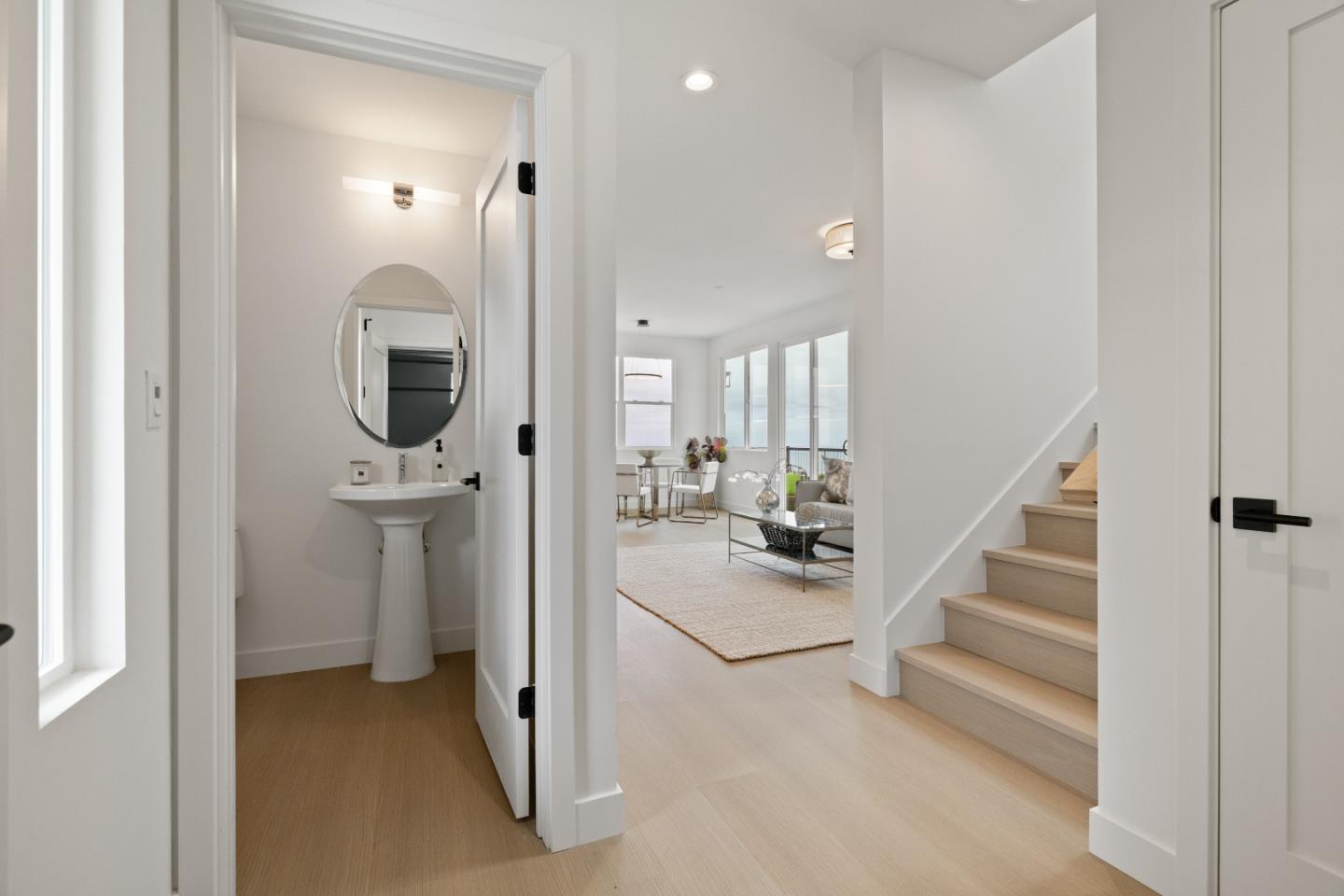 Detail Gallery Image 10 of 28 For 807 Fassler Ave, Pacifica,  CA 94044 - 3 Beds | 2/1 Baths