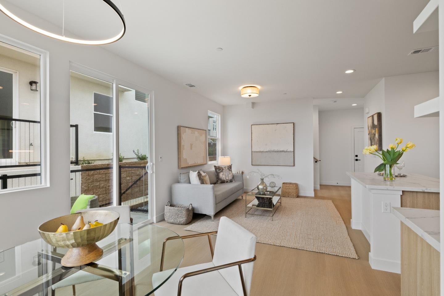 Detail Gallery Image 11 of 28 For 807 Fassler Ave, Pacifica,  CA 94044 - 3 Beds | 2/1 Baths