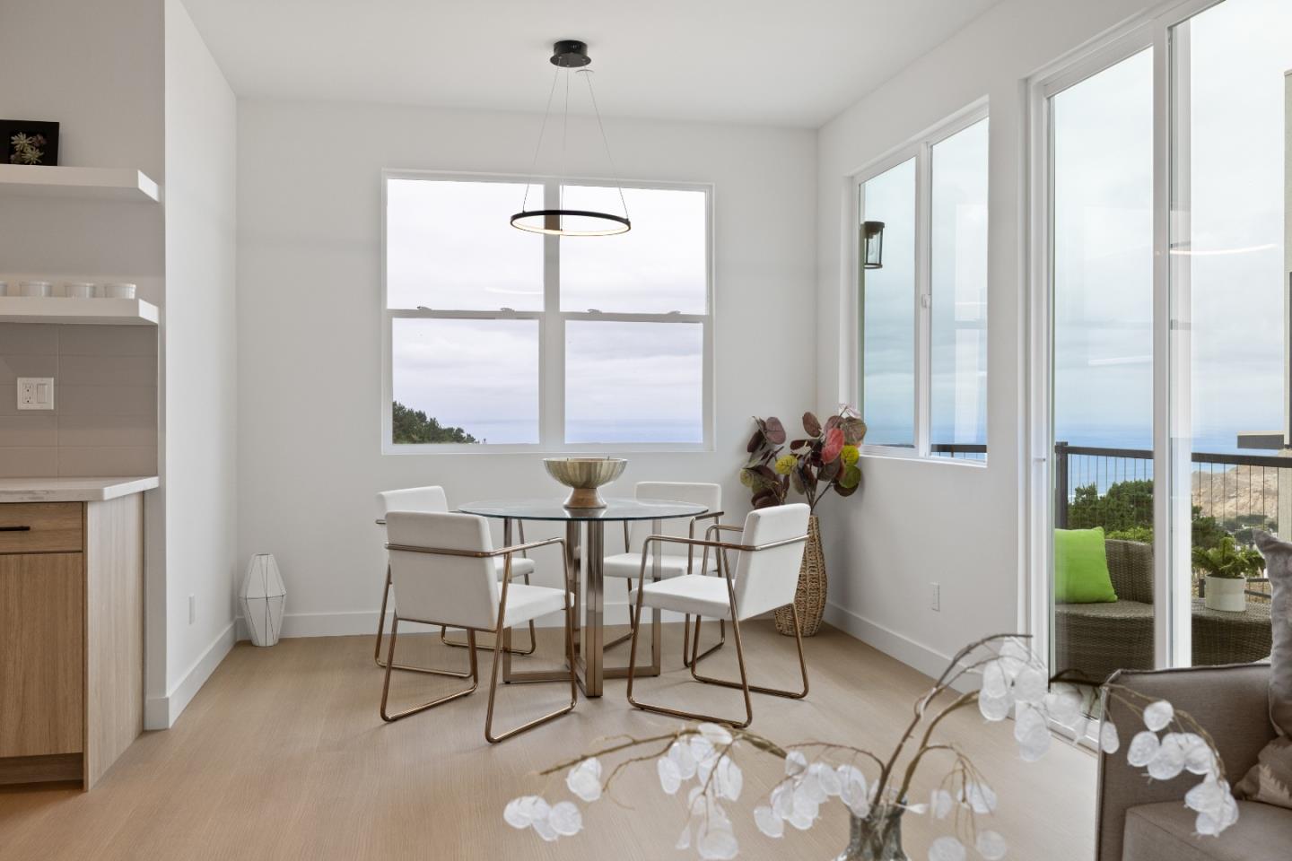 Detail Gallery Image 12 of 28 For 807 Fassler Ave, Pacifica,  CA 94044 - 3 Beds | 2/1 Baths