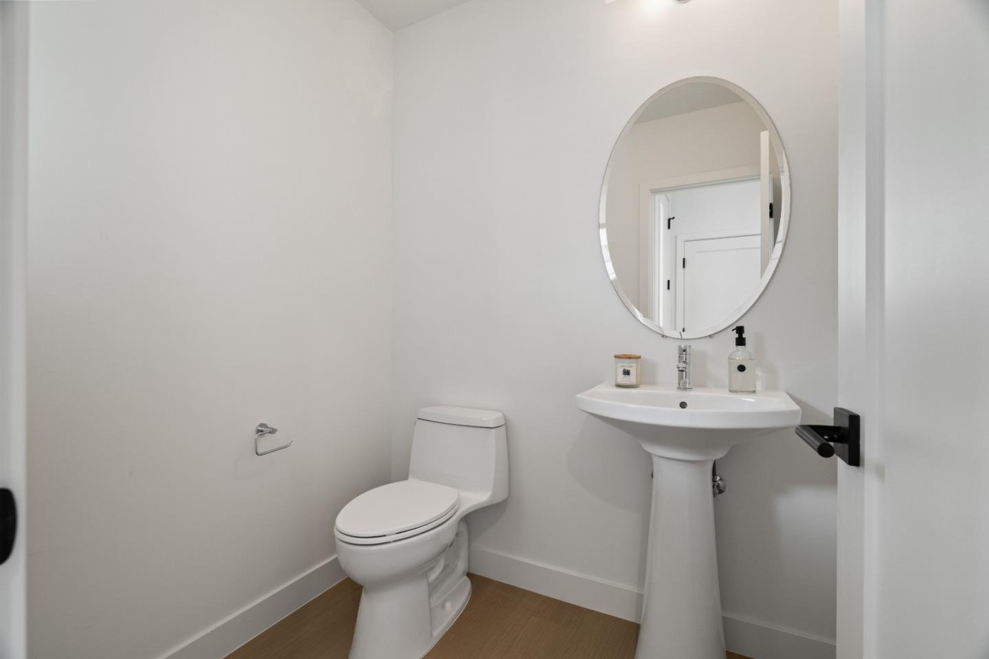 Detail Gallery Image 13 of 28 For 807 Fassler Ave, Pacifica,  CA 94044 - 3 Beds | 2/1 Baths