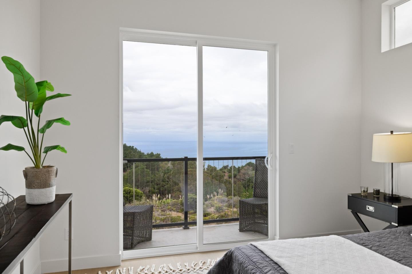 Detail Gallery Image 17 of 28 For 807 Fassler Ave, Pacifica,  CA 94044 - 3 Beds | 2/1 Baths