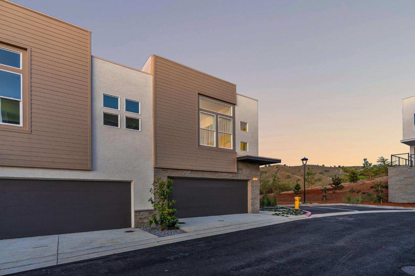 Detail Gallery Image 36 of 38 For 807 Fassler Ave, Pacifica,  CA 94044 - 3 Beds | 2/1 Baths