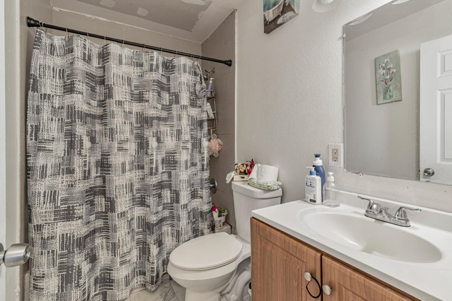 Detail Gallery Image 75 of 88 For 748 Clara St, Oakland,  CA 94603 - – Beds | – Baths