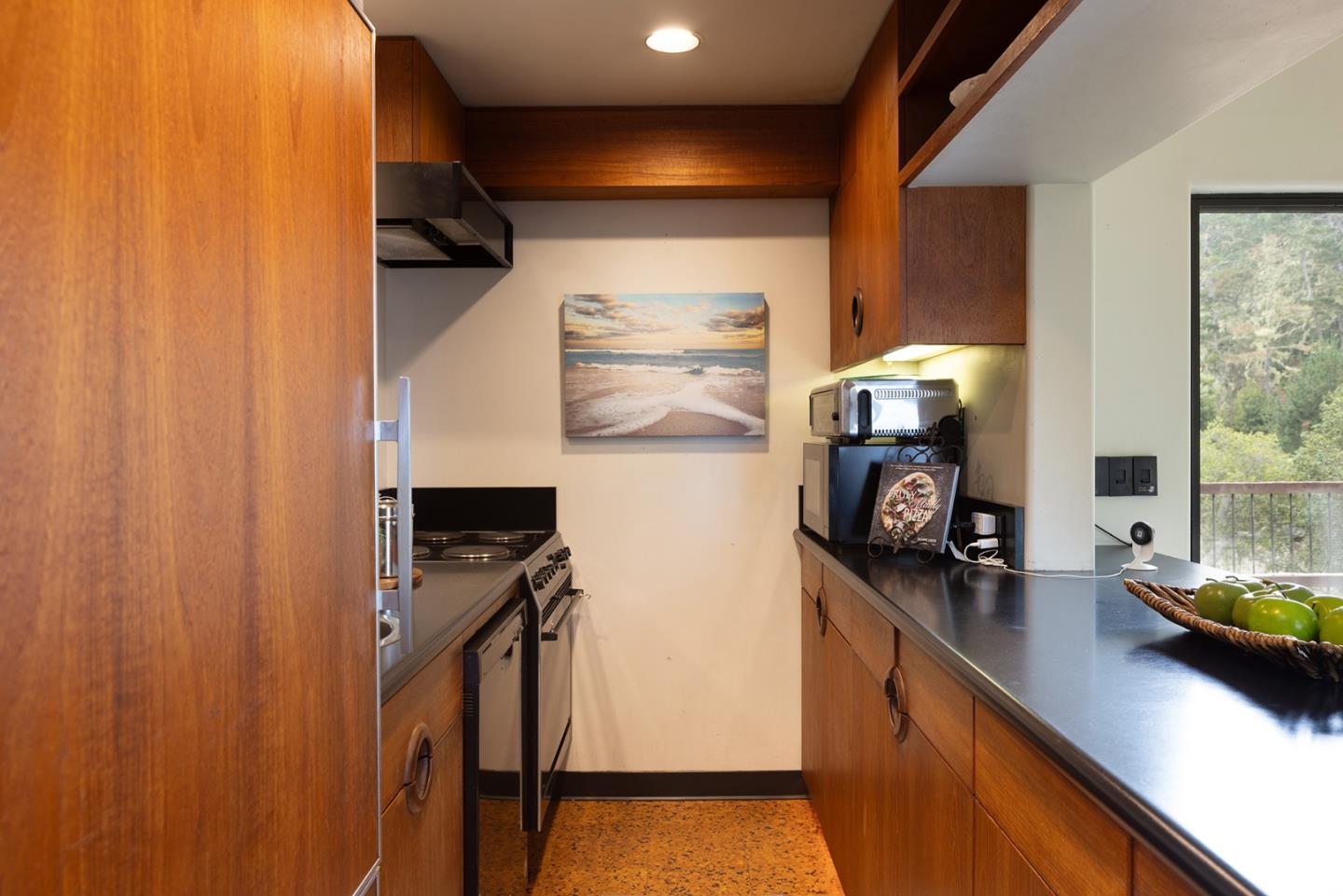 Detail Gallery Image 11 of 41 For 571 Viejo Rd, Carmel,  CA 93923 - 4 Beds | 5/1 Baths