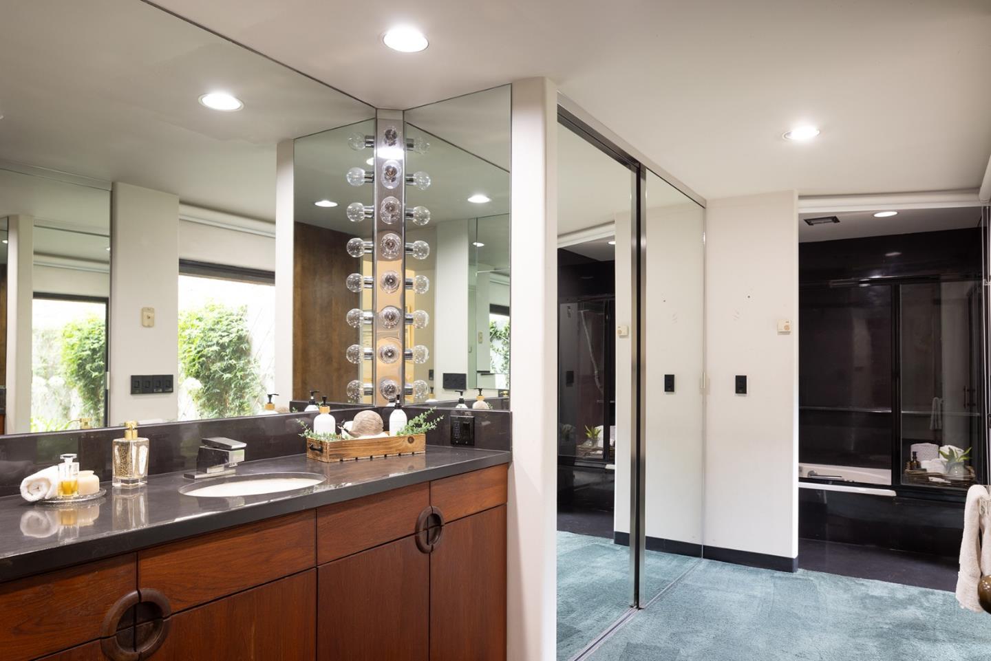 Detail Gallery Image 18 of 41 For 571 Viejo Rd, Carmel,  CA 93923 - 4 Beds | 5/1 Baths