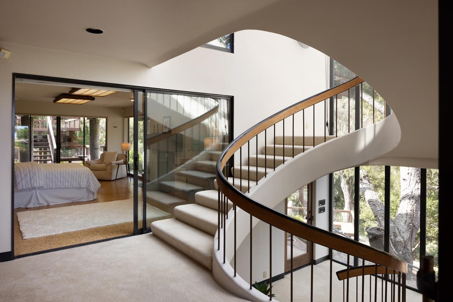 Detail Gallery Image 23 of 41 For 571 Viejo Rd, Carmel,  CA 93923 - 4 Beds | 5/1 Baths