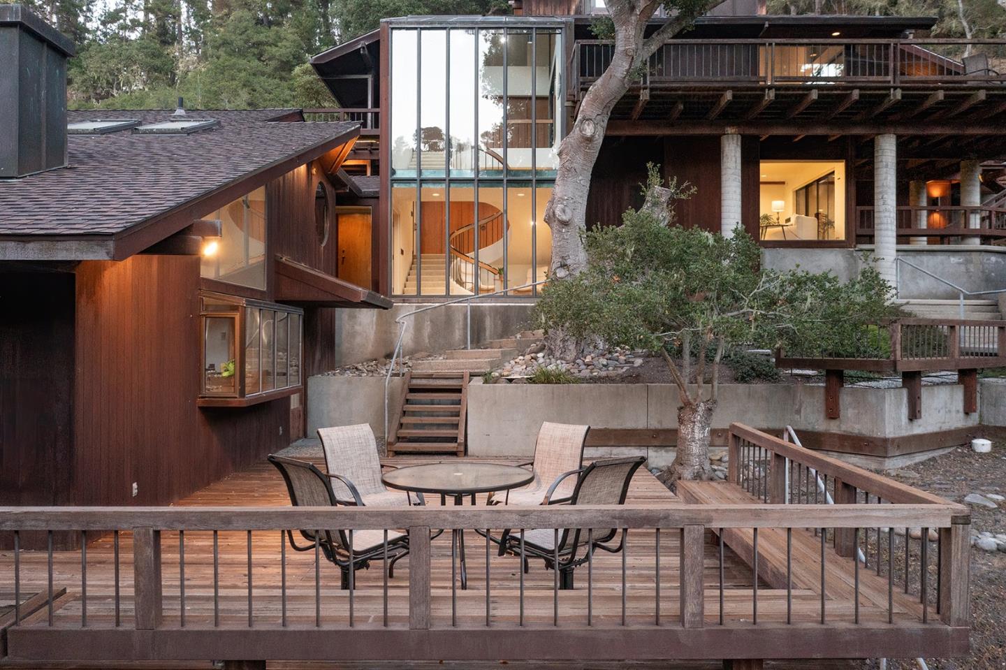 Detail Gallery Image 37 of 41 For 571 Viejo Rd, Carmel,  CA 93923 - 4 Beds | 5/1 Baths