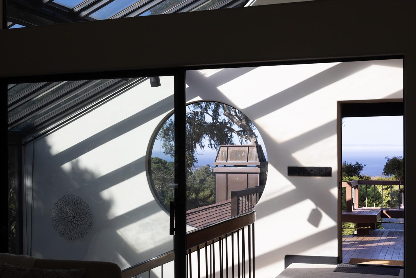 Detail Gallery Image 7 of 41 For 571 Viejo Rd, Carmel,  CA 93923 - 4 Beds | 5/1 Baths