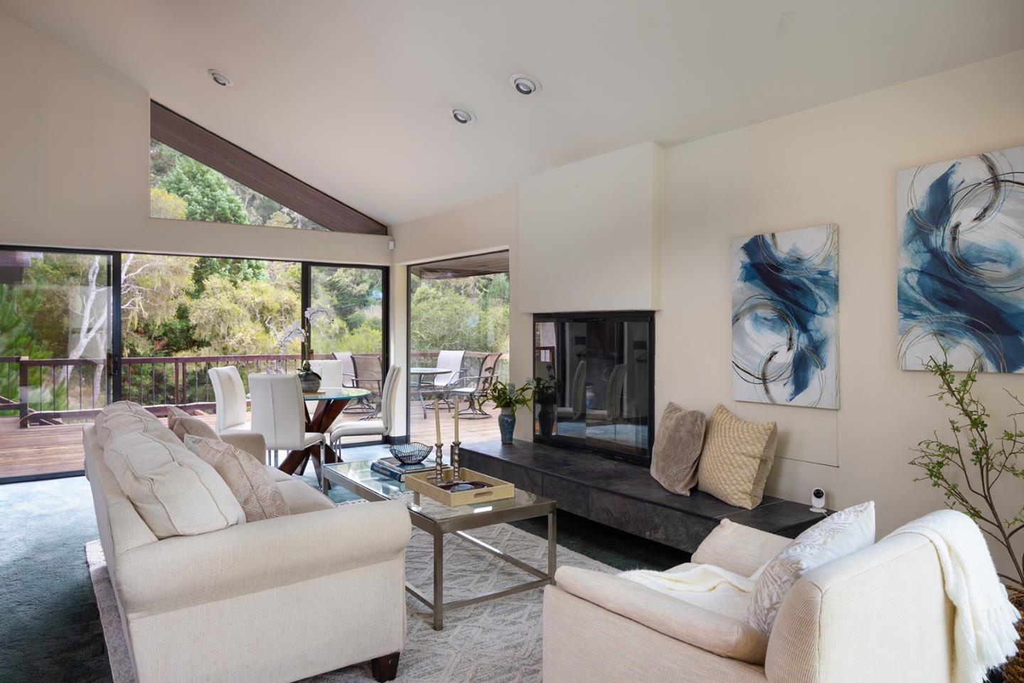 Detail Gallery Image 9 of 41 For 571 Viejo Rd, Carmel,  CA 93923 - 4 Beds | 5/1 Baths