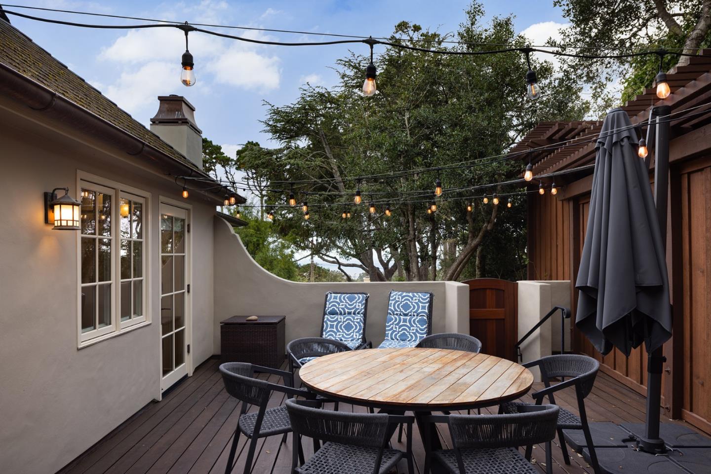 Detail Gallery Image 22 of 33 For 24429 Portola Ave, Carmel,  CA 93923 - 4 Beds | 3/1 Baths