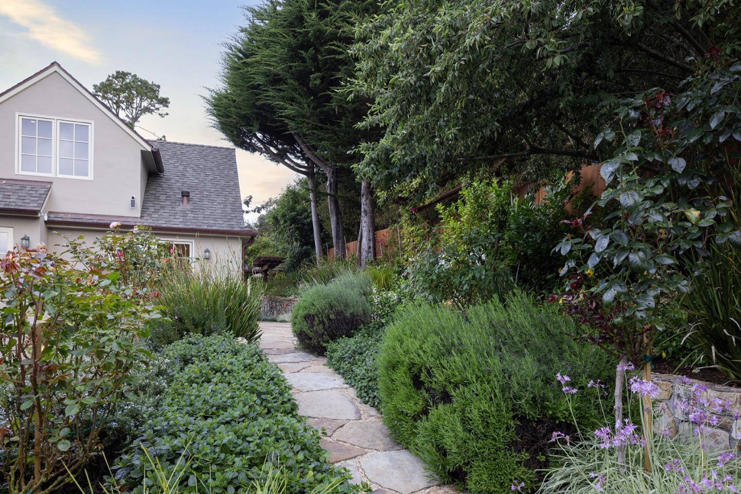 Detail Gallery Image 32 of 33 For 24429 Portola Ave, Carmel,  CA 93923 - 4 Beds | 3/1 Baths