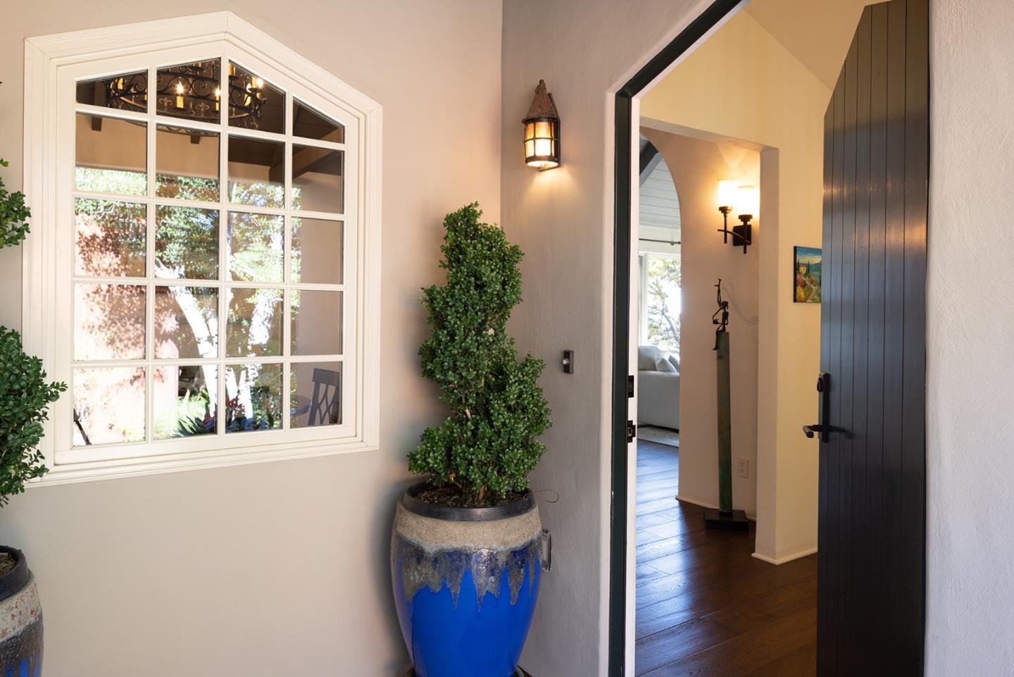 Detail Gallery Image 5 of 33 For 24429 Portola Ave, Carmel,  CA 93923 - 4 Beds | 3/1 Baths