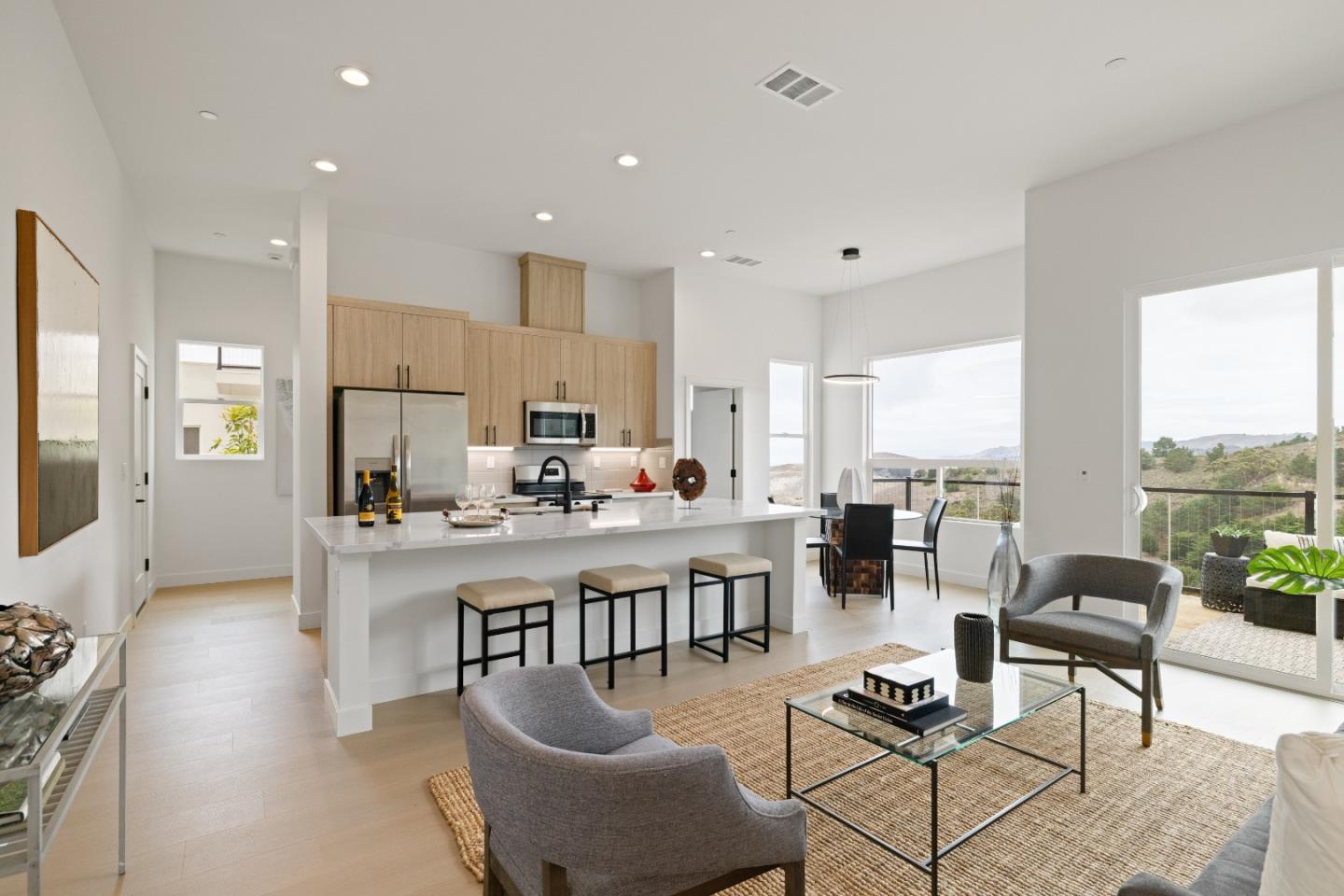 Detail Gallery Image 2 of 25 For 817 Fassler Ave, Pacifica,  CA 94044 - 3 Beds | 2/1 Baths