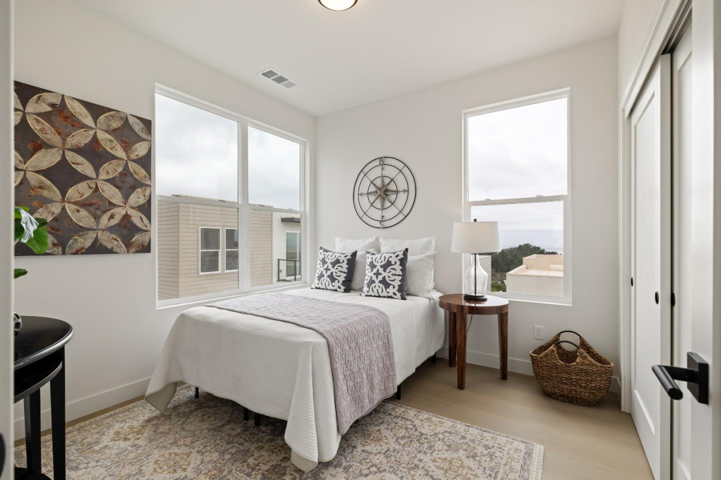 Detail Gallery Image 21 of 25 For 817 Fassler Ave, Pacifica,  CA 94044 - 3 Beds | 2/1 Baths