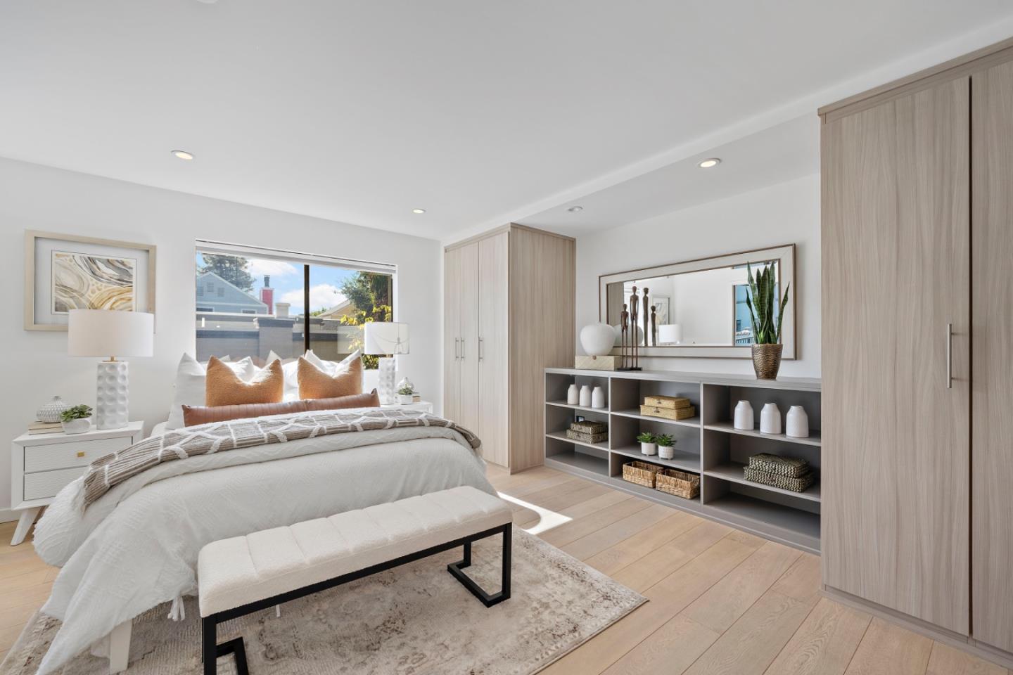 Detail Gallery Image 16 of 27 For 770 Bryant St, Palo Alto,  CA 94301 - 2 Beds | 2 Baths