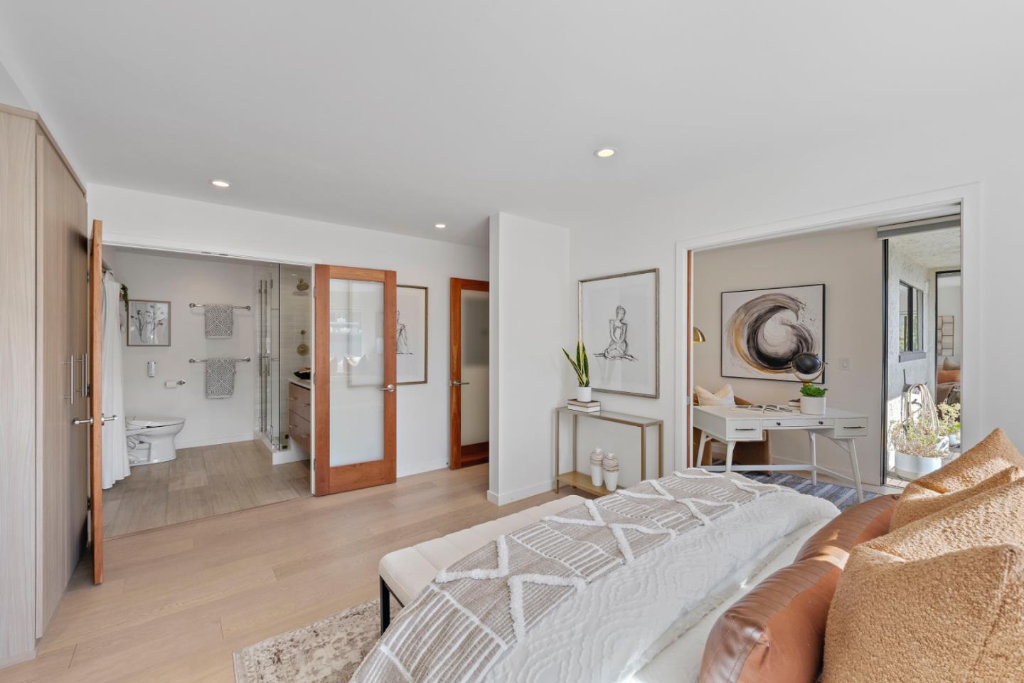 Detail Gallery Image 18 of 27 For 770 Bryant St, Palo Alto,  CA 94301 - 2 Beds | 2 Baths