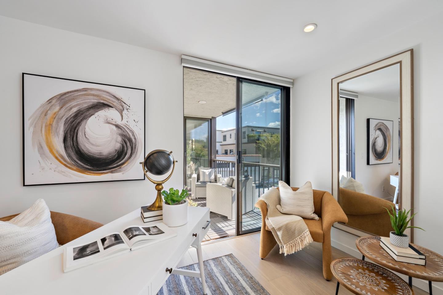 Detail Gallery Image 22 of 27 For 770 Bryant St, Palo Alto,  CA 94301 - 2 Beds | 2 Baths