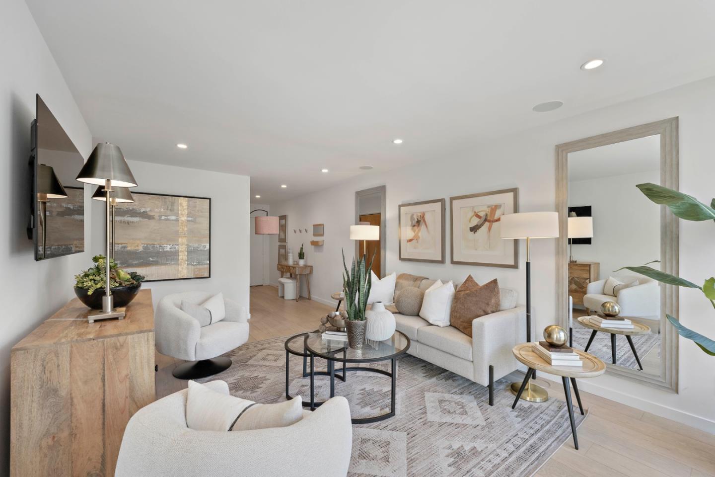 Detail Gallery Image 5 of 27 For 770 Bryant St, Palo Alto,  CA 94301 - 2 Beds | 2 Baths