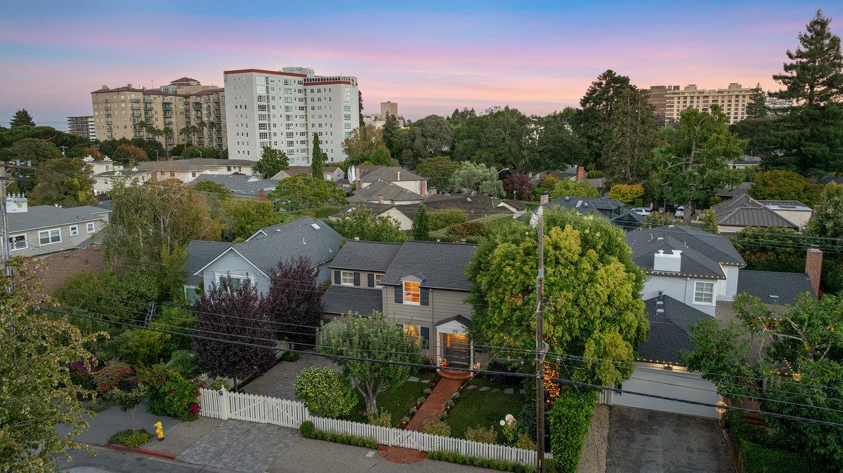 Detail Gallery Image 29 of 29 For 39 El Cerrito Ave, San Mateo,  CA 94402 - 3 Beds | 2/1 Baths