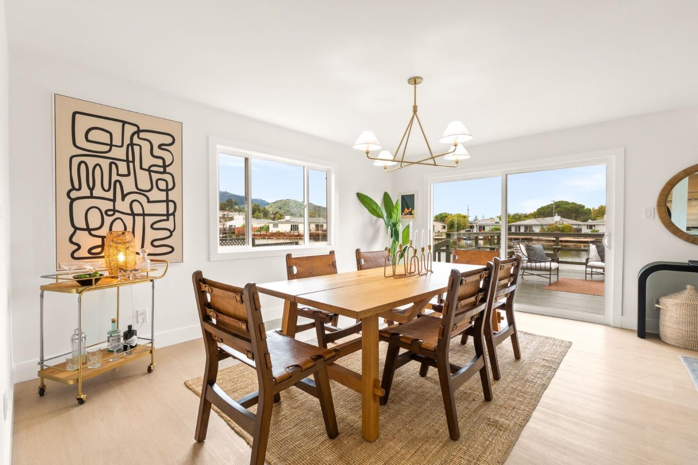 Detail Gallery Image 10 of 42 For 26 Council Crest Dr, Corte Madera,  CA 94925 - 3 Beds | 2 Baths