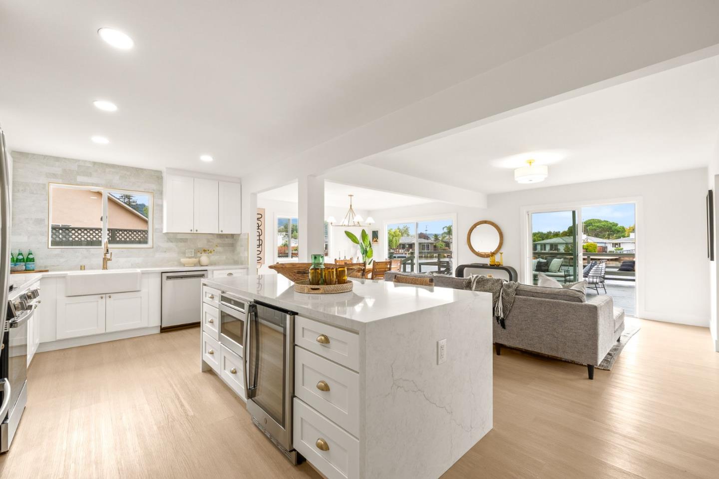 Detail Gallery Image 15 of 42 For 26 Council Crest Dr, Corte Madera,  CA 94925 - 3 Beds | 2 Baths