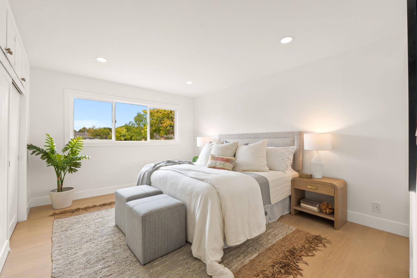 Detail Gallery Image 17 of 42 For 26 Council Crest Dr, Corte Madera,  CA 94925 - 3 Beds | 2 Baths