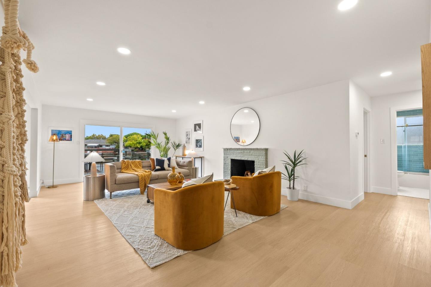 Detail Gallery Image 4 of 42 For 26 Council Crest Dr, Corte Madera,  CA 94925 - 3 Beds | 2 Baths